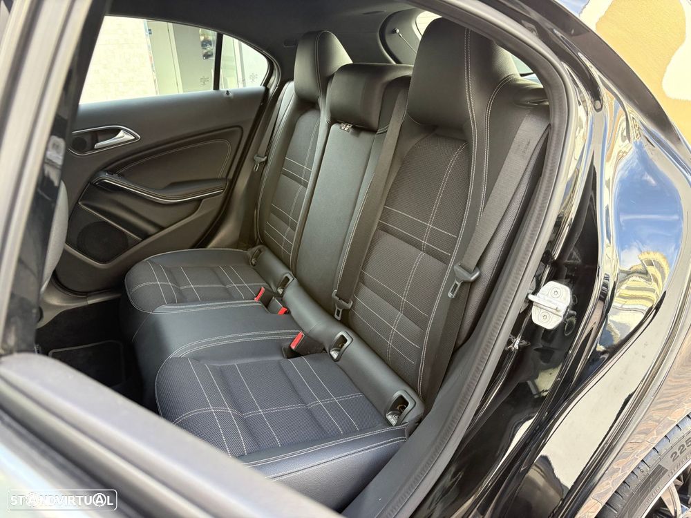 Mercedes-Benz A 180 d Fleet Pack Urban - 8