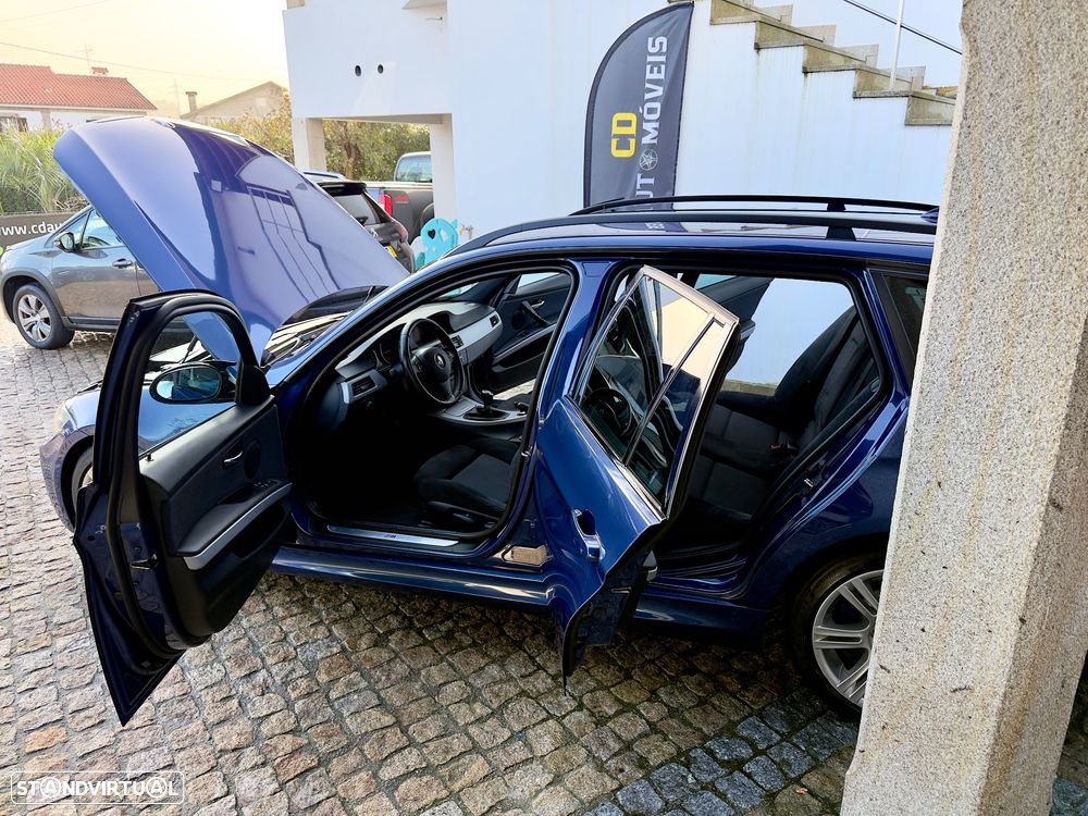 BMW 320 d Navigation Sport - 9