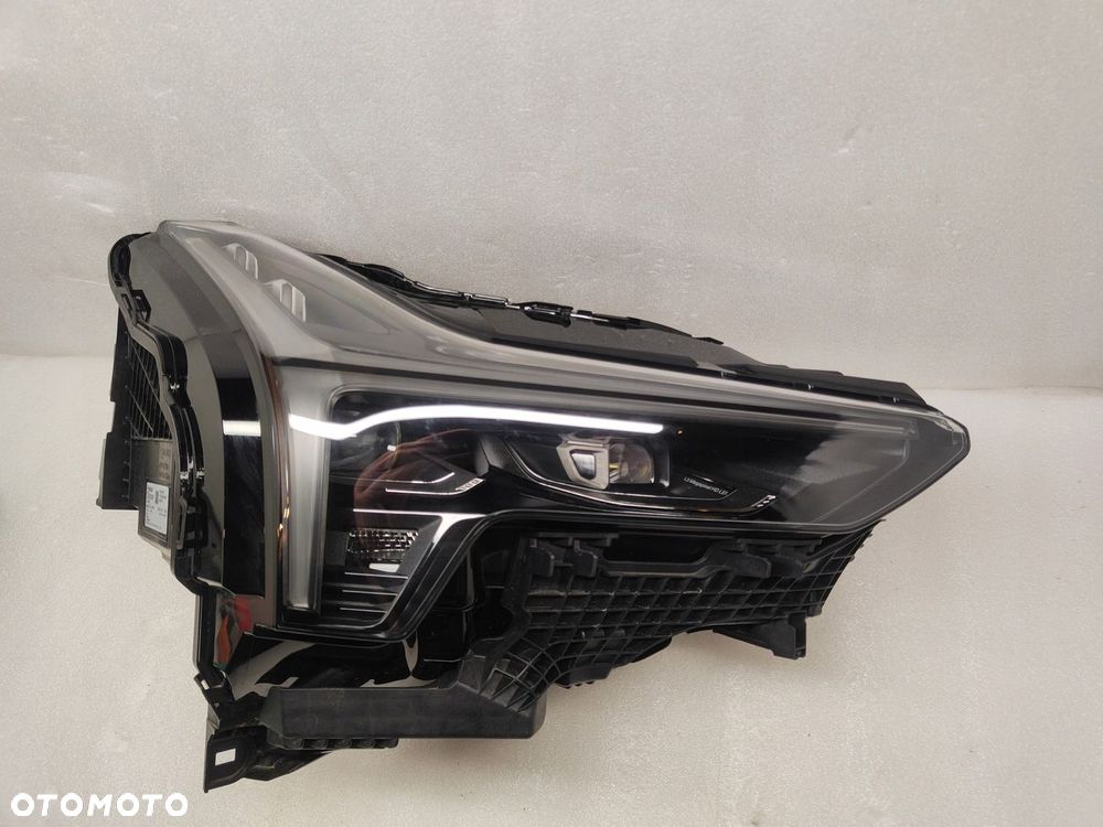 VOLVO POLESTAR 3 III FULL LED LAMPA PRAWY PRZÓD 32392261 - 2