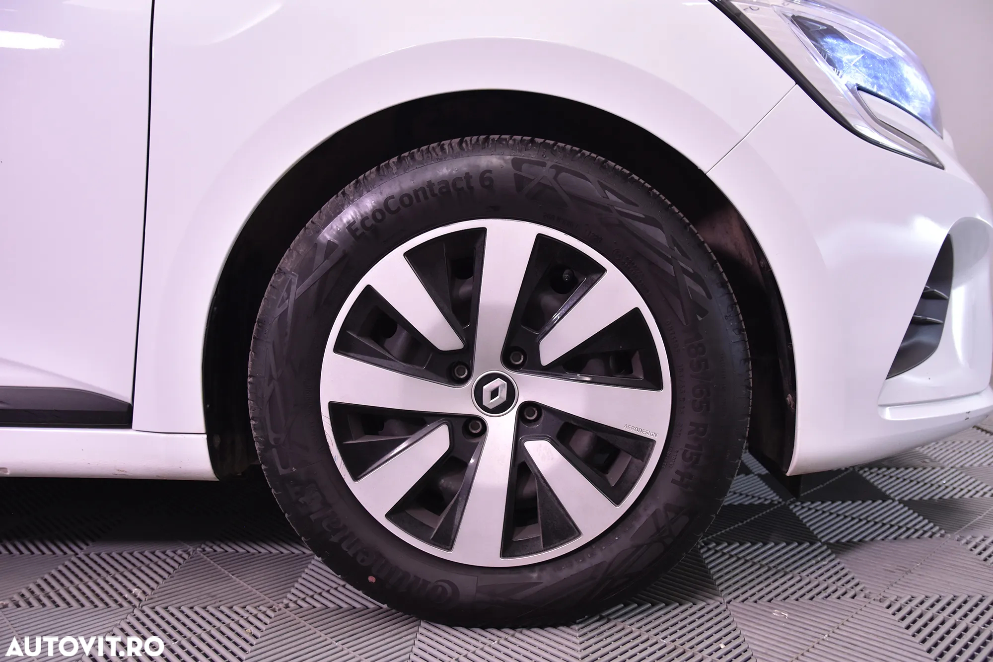 Renault Clio - 13