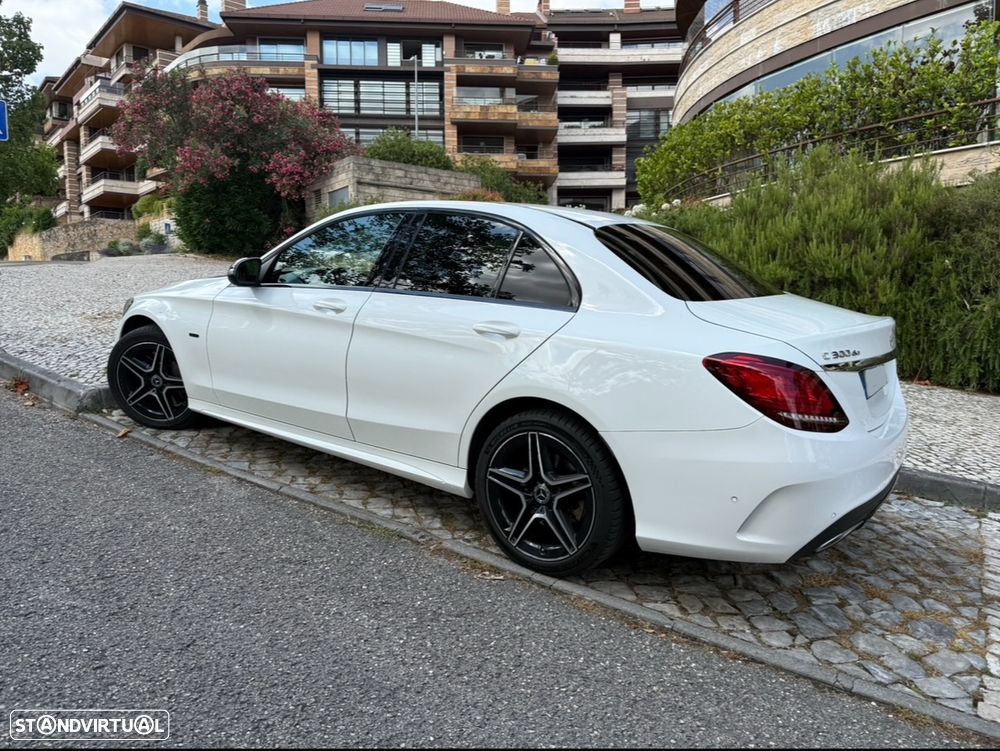 Mercedes-Benz C 300 de AMG Line - 4