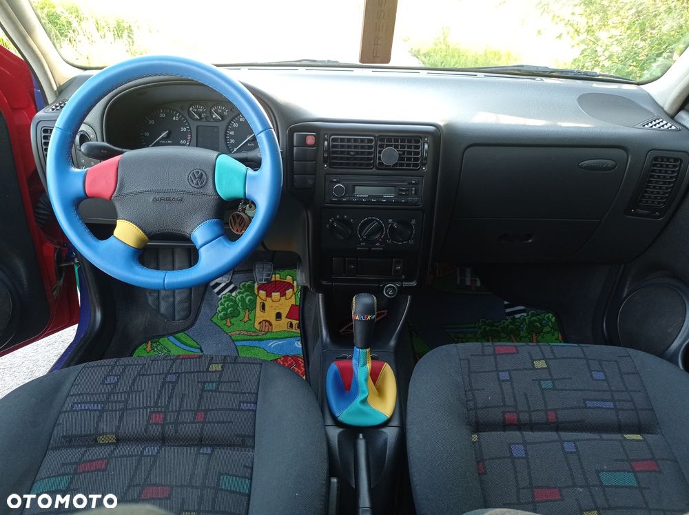 Volkswagen Polo - 8