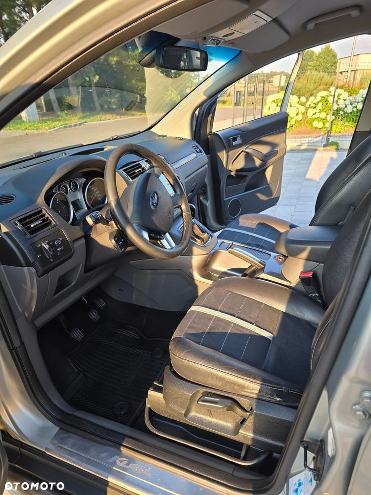 Ford Kuga 2.0 TDCi Titanium FWD - 15
