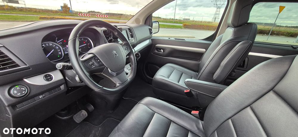 Peugeot Traveller L2 2.0 EAT8 Business VIP - 25