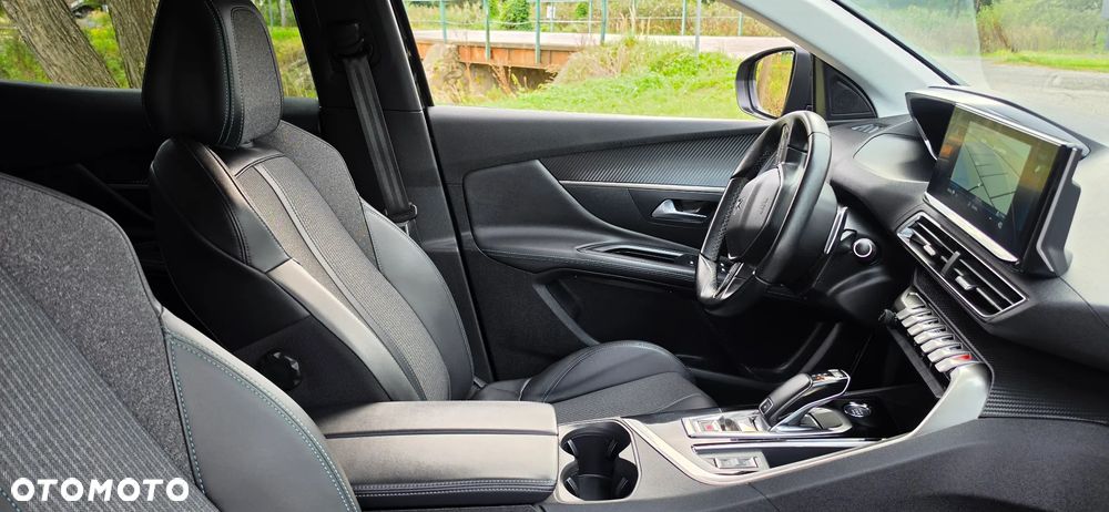 Peugeot 3008 BlueHDi 130 Stop & Start EAT8 Allure - 26