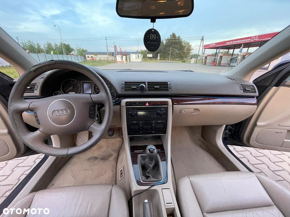 Audi A4 Limousine 1.8T - 9