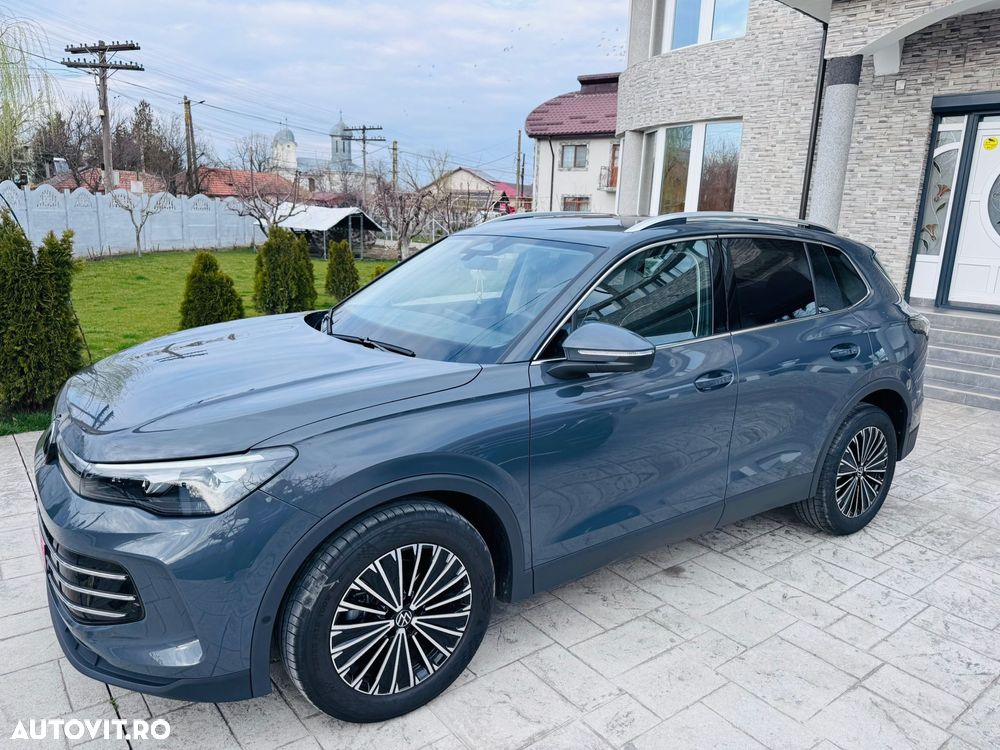 Volkswagen Tiguan - 2