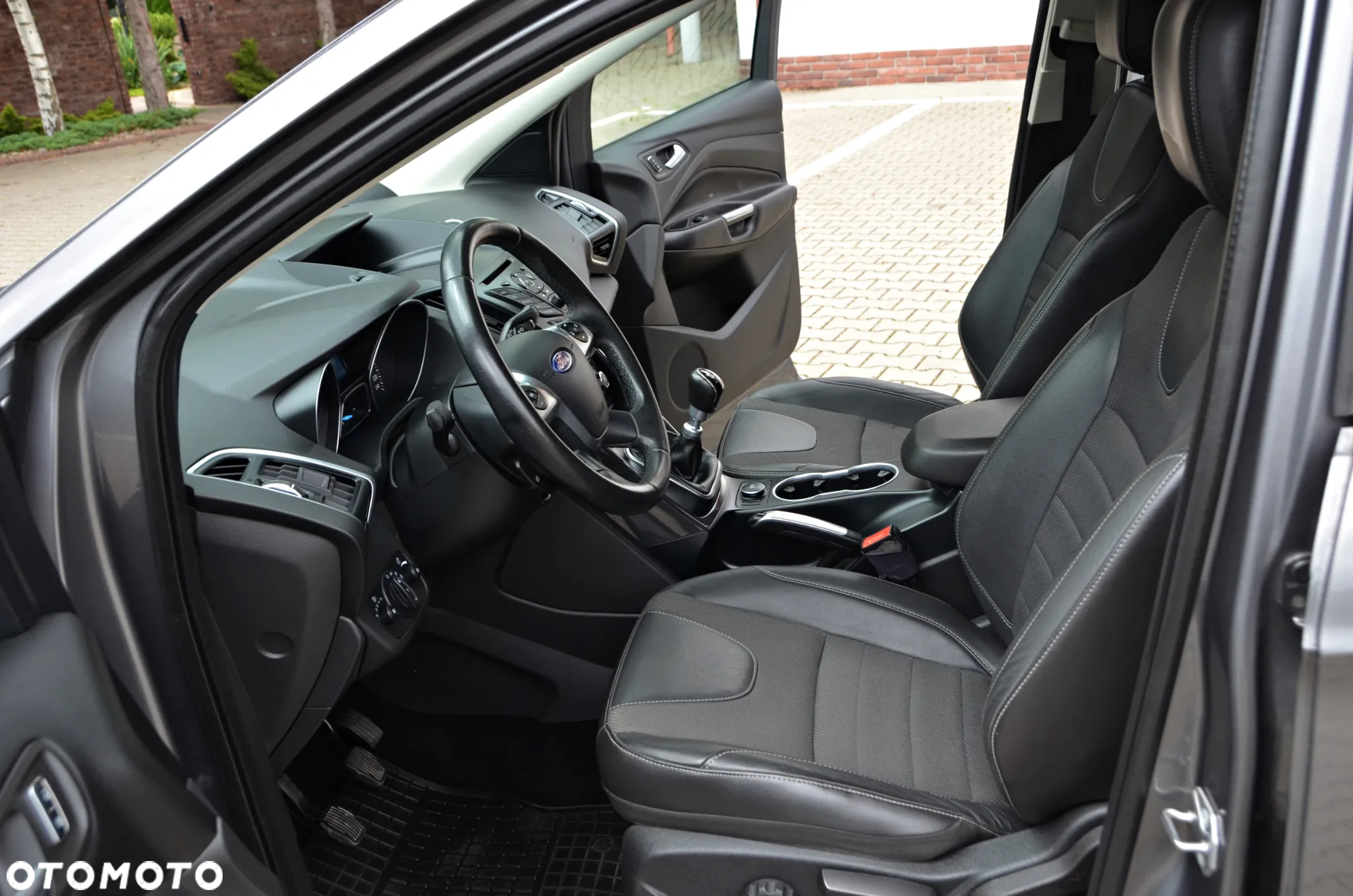 Ford Kuga 2.0 TDCi Titanium - 27