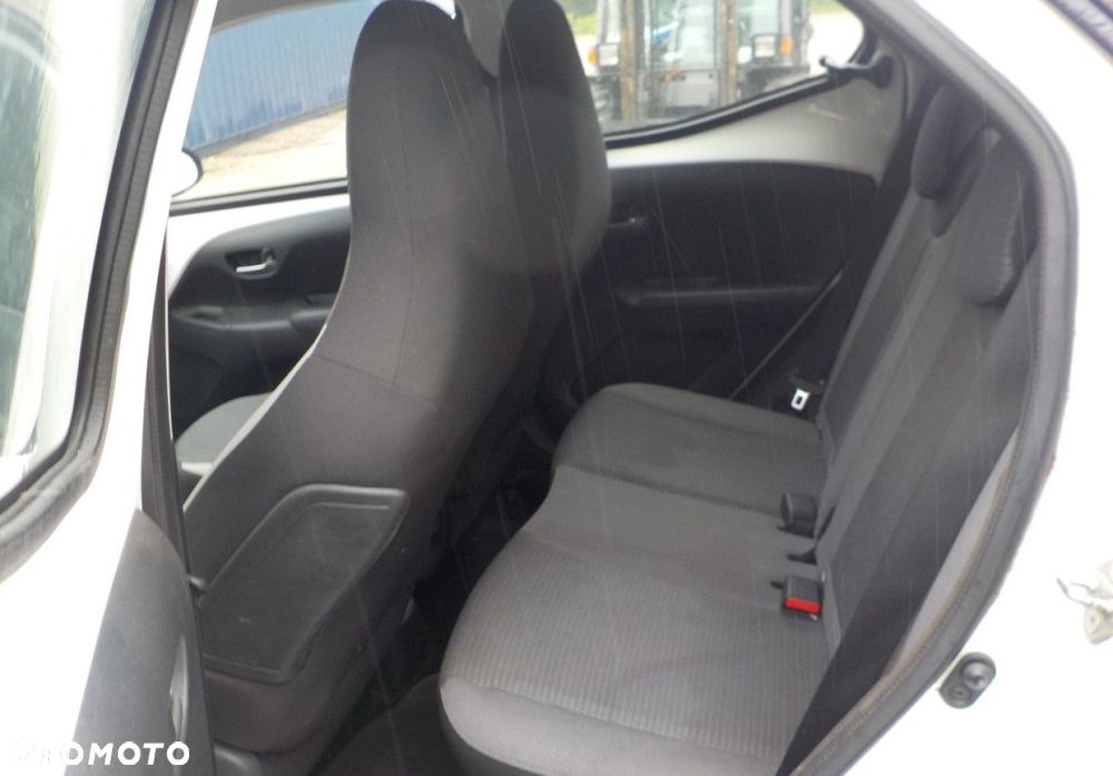 Toyota Aygo - 18