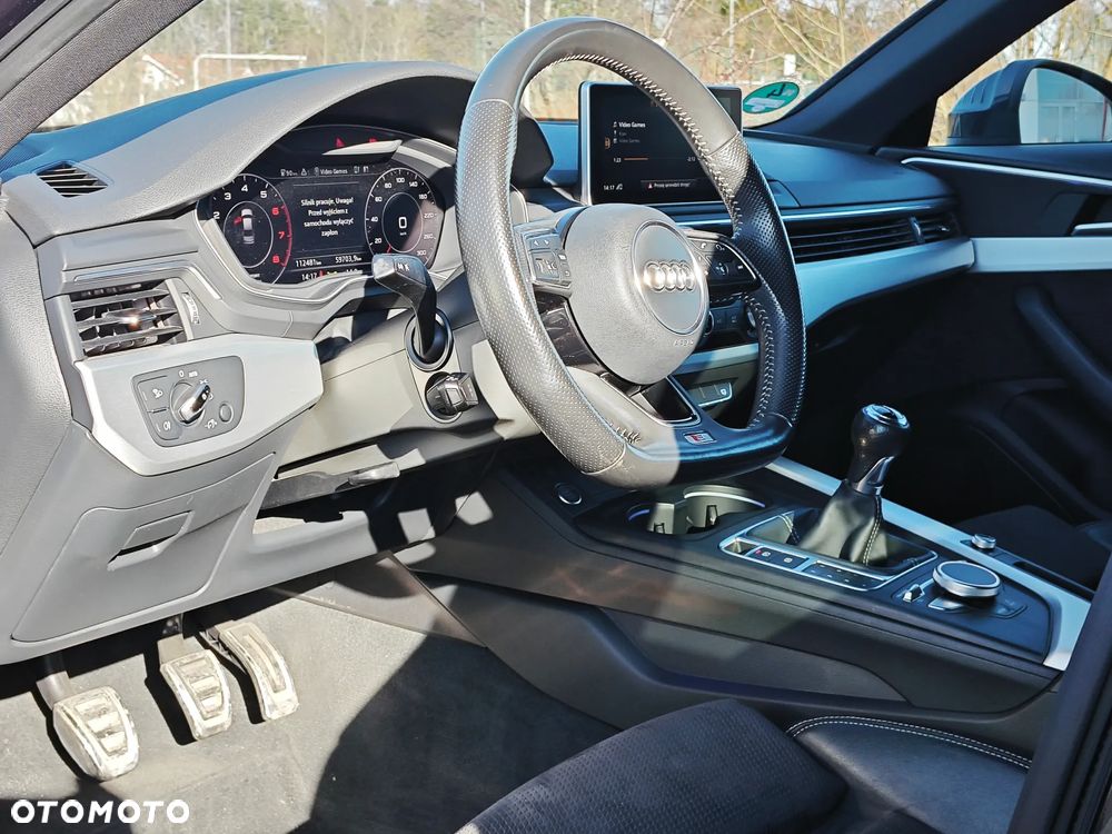 Audi A4 Limousine 40 TFSI design - 14