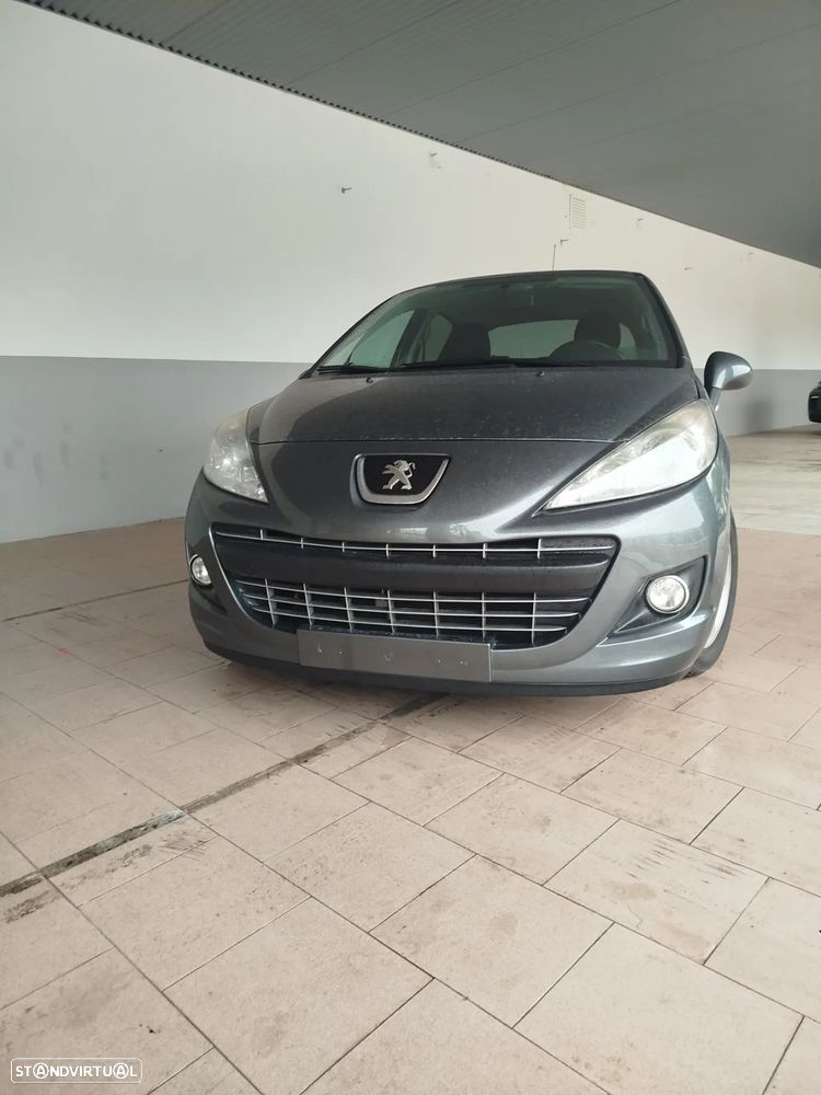 Peugeot 207 1.4 16V Open - 2