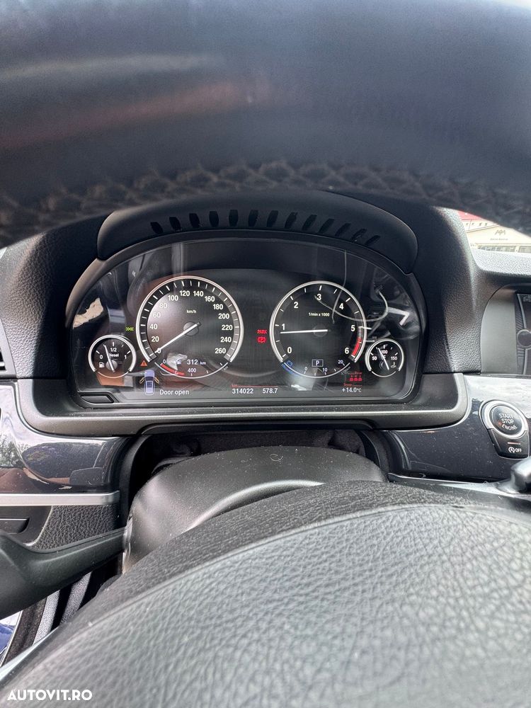 BMW Seria 5 525d xDrive - 6