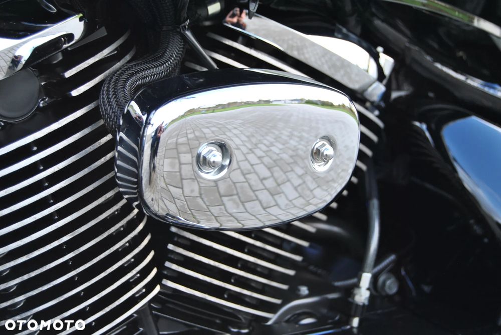 Suzuki Intruder - 35