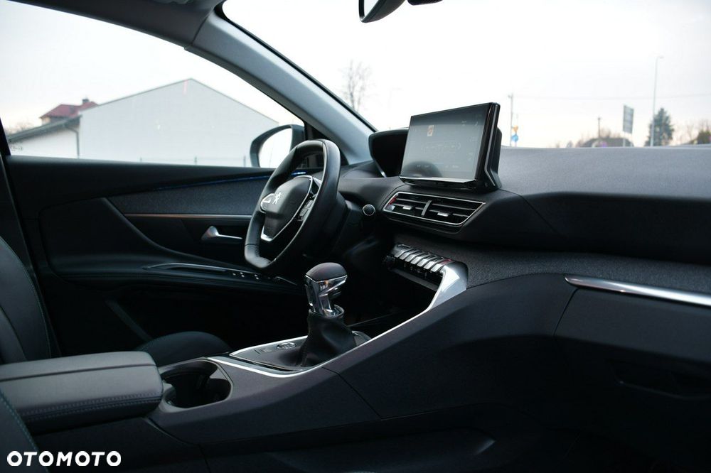 Peugeot 3008 1.2 PureTech Allure Pack S&S - 18