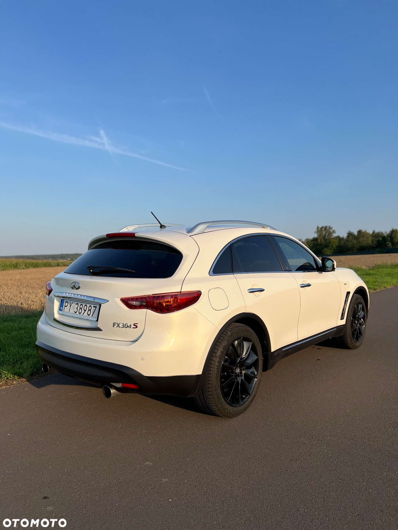 Infiniti FX FX30d S Premium - 4