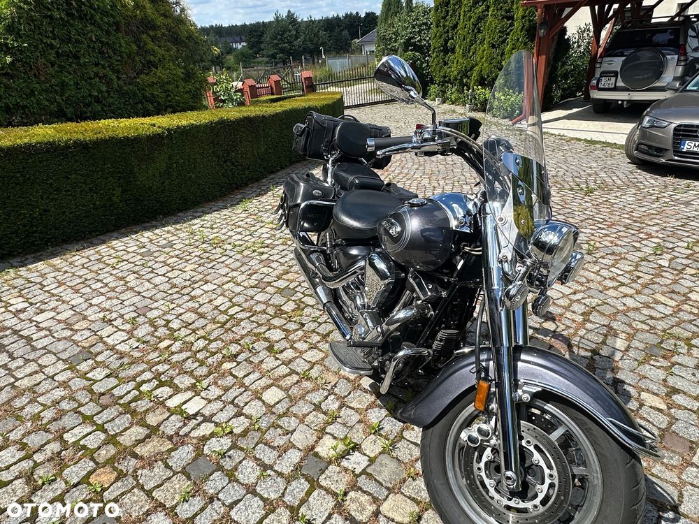 Yamaha Road Star - 2