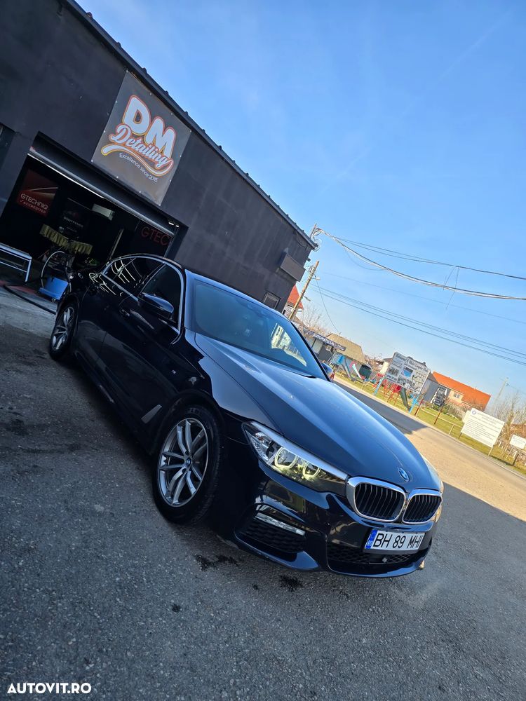 BMW Seria 5 520d xDrive AT - 17