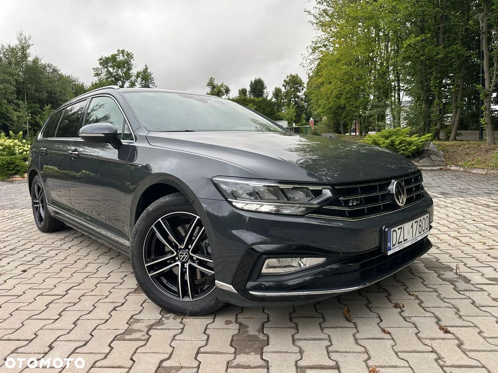 Volkswagen Passat 2.0 TDI SCR DSG 4Motion Business - 4