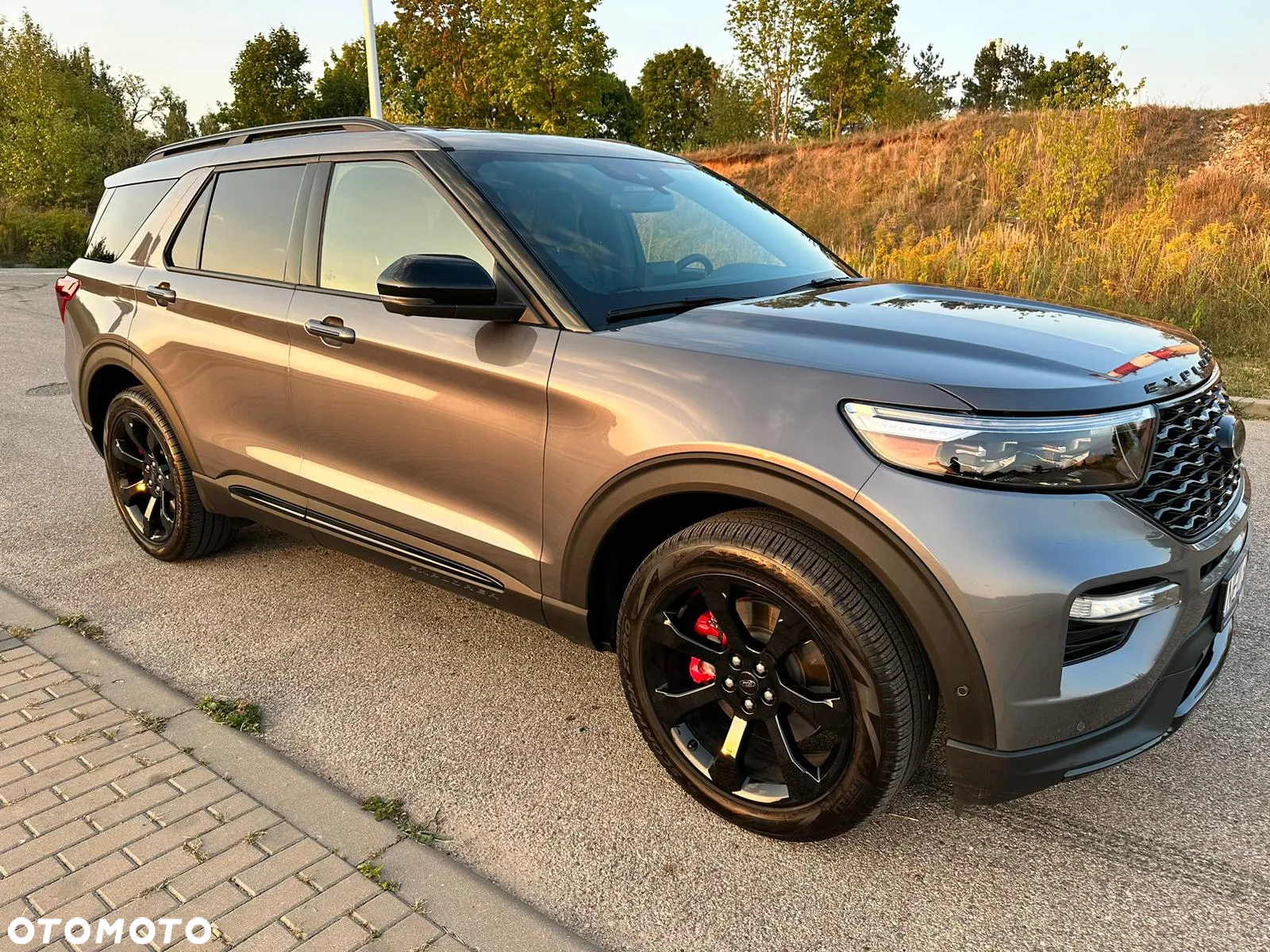 Ford Explorer - 2