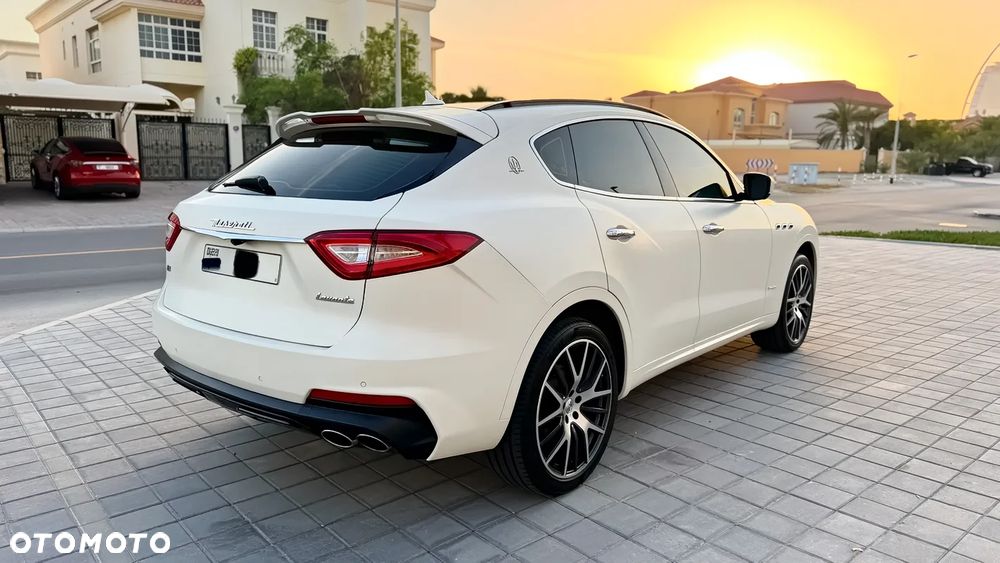 Maserati Levante Q4 GranSport - 5