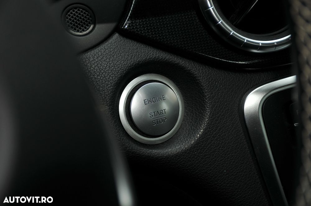 Mercedes-Benz CLA 180 7G-DCT - 14