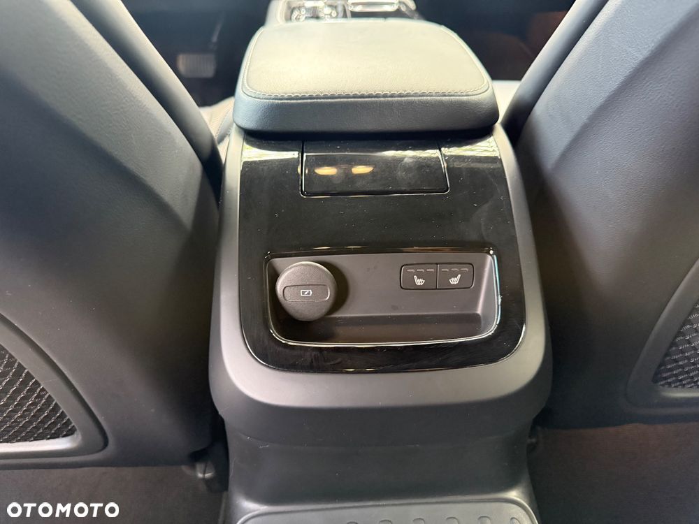 Volvo V60 T6 AWD Recharge Geartronic RDesign - 14