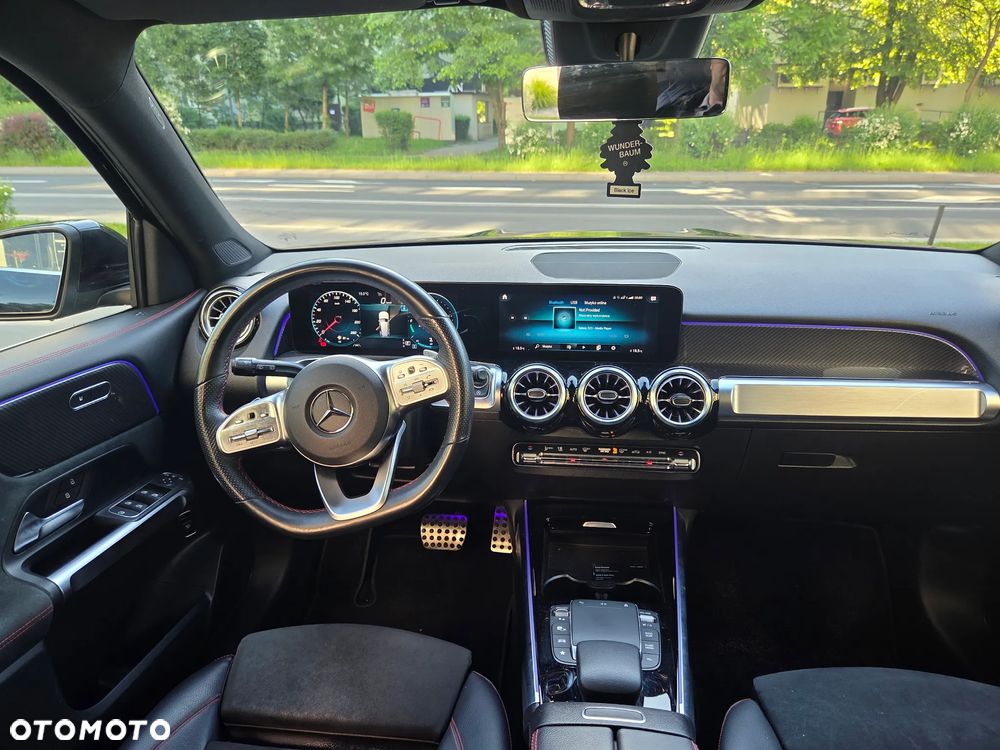 Mercedes-Benz GLB 250 4-Matic AMG Line 8G-DCT - 21