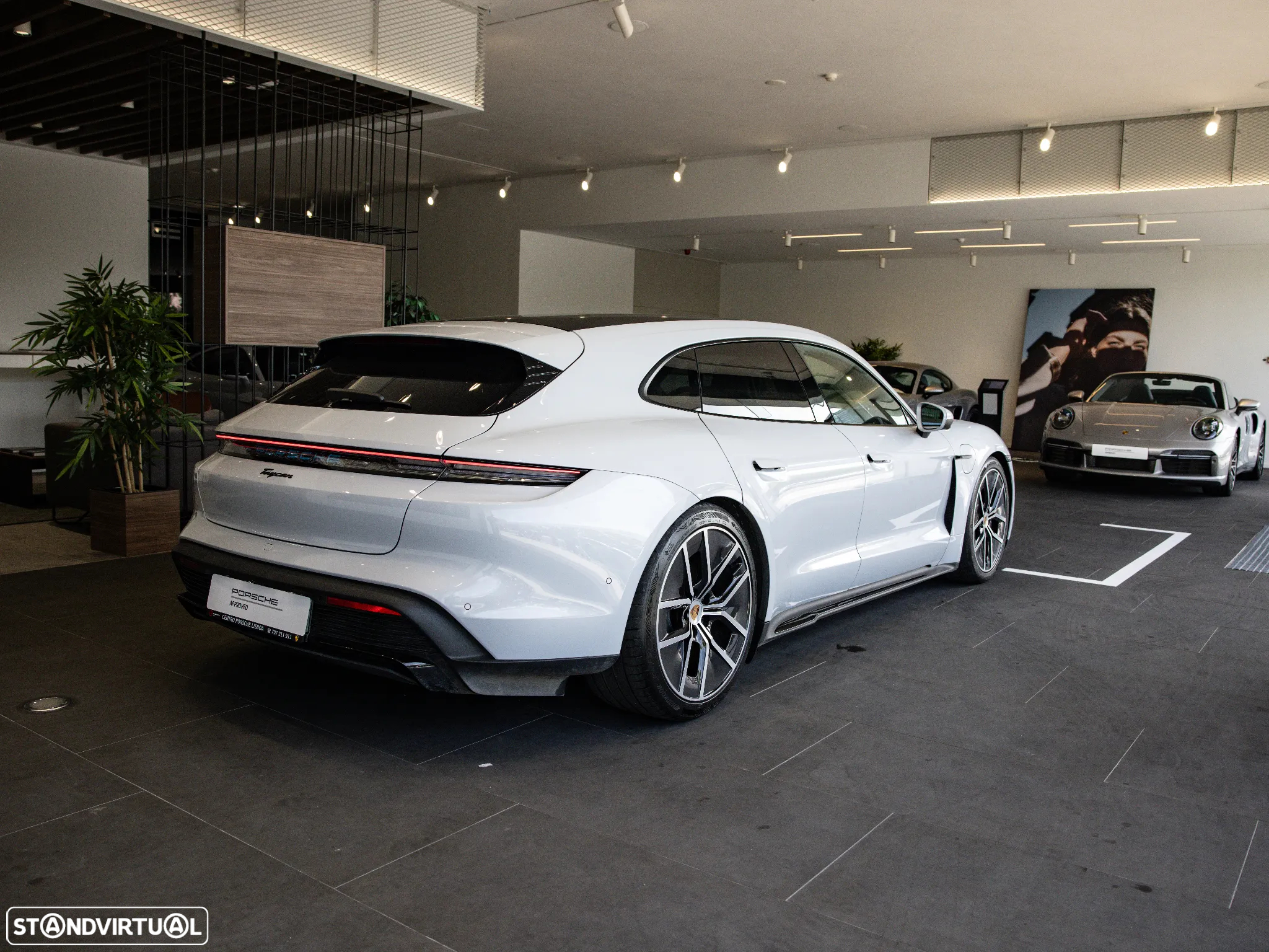 Porsche Taycan Sport Turismo Standard - 6