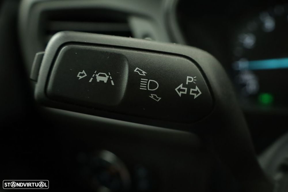 Ford Focus SW 1.0 EcoBoost MHEV ST-Line - 18