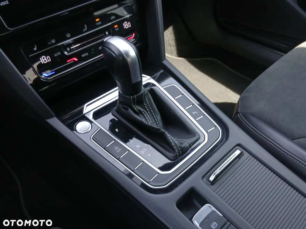 Volkswagen Arteon 2.0 TSI R-Line DSG - 16