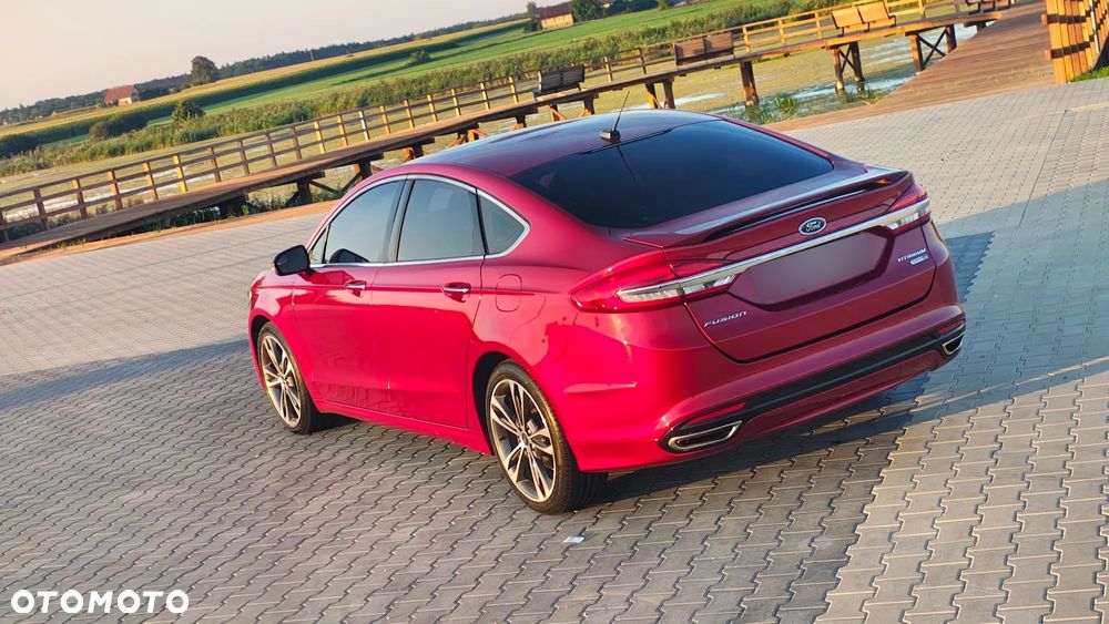 Ford Fusion 2.0 EcoBoost Titanium - 9