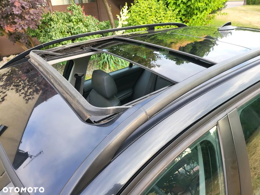 BMW Seria 3 318i Touring - 3