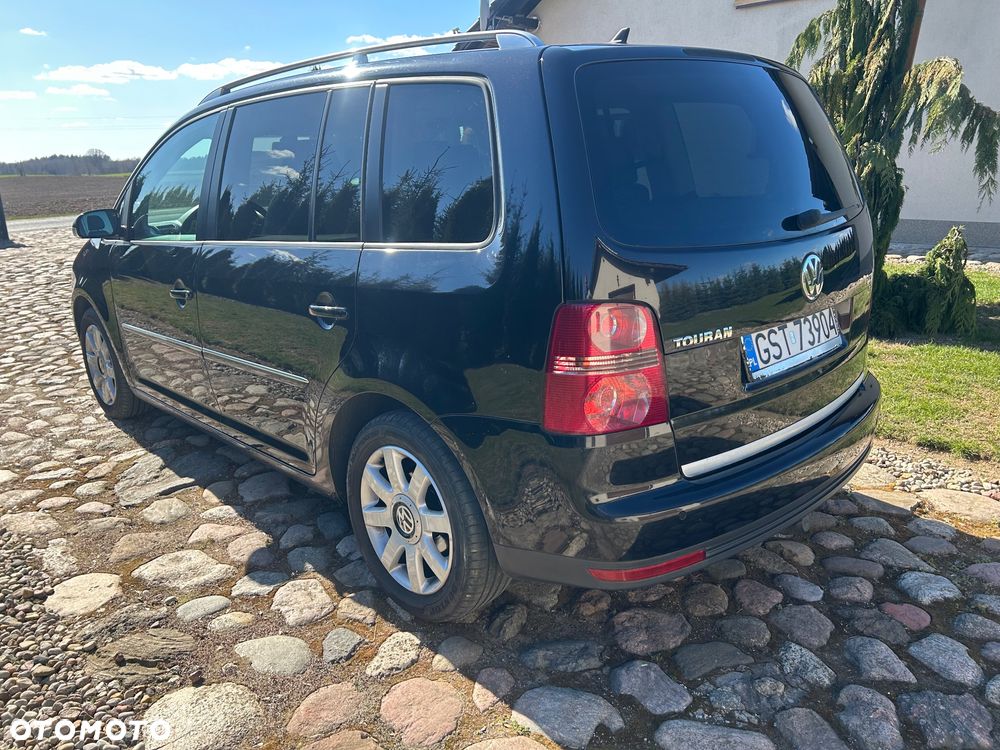Volkswagen Touran 1.9 TDI Highline - 4
