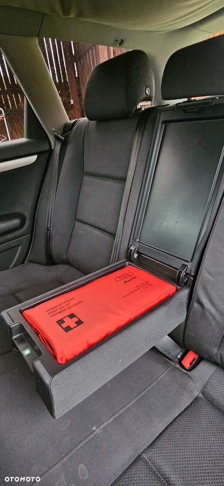 Audi A4 Avant 2.4 - 15