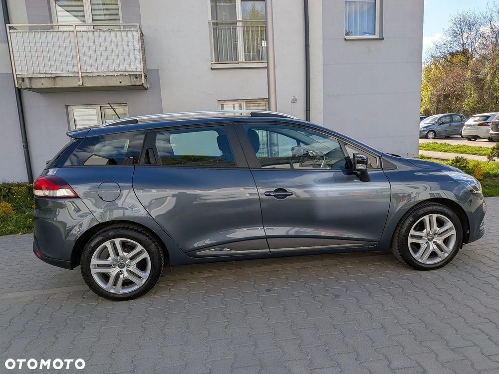 Renault Clio 1.2 16V 75 LIMITED - 32