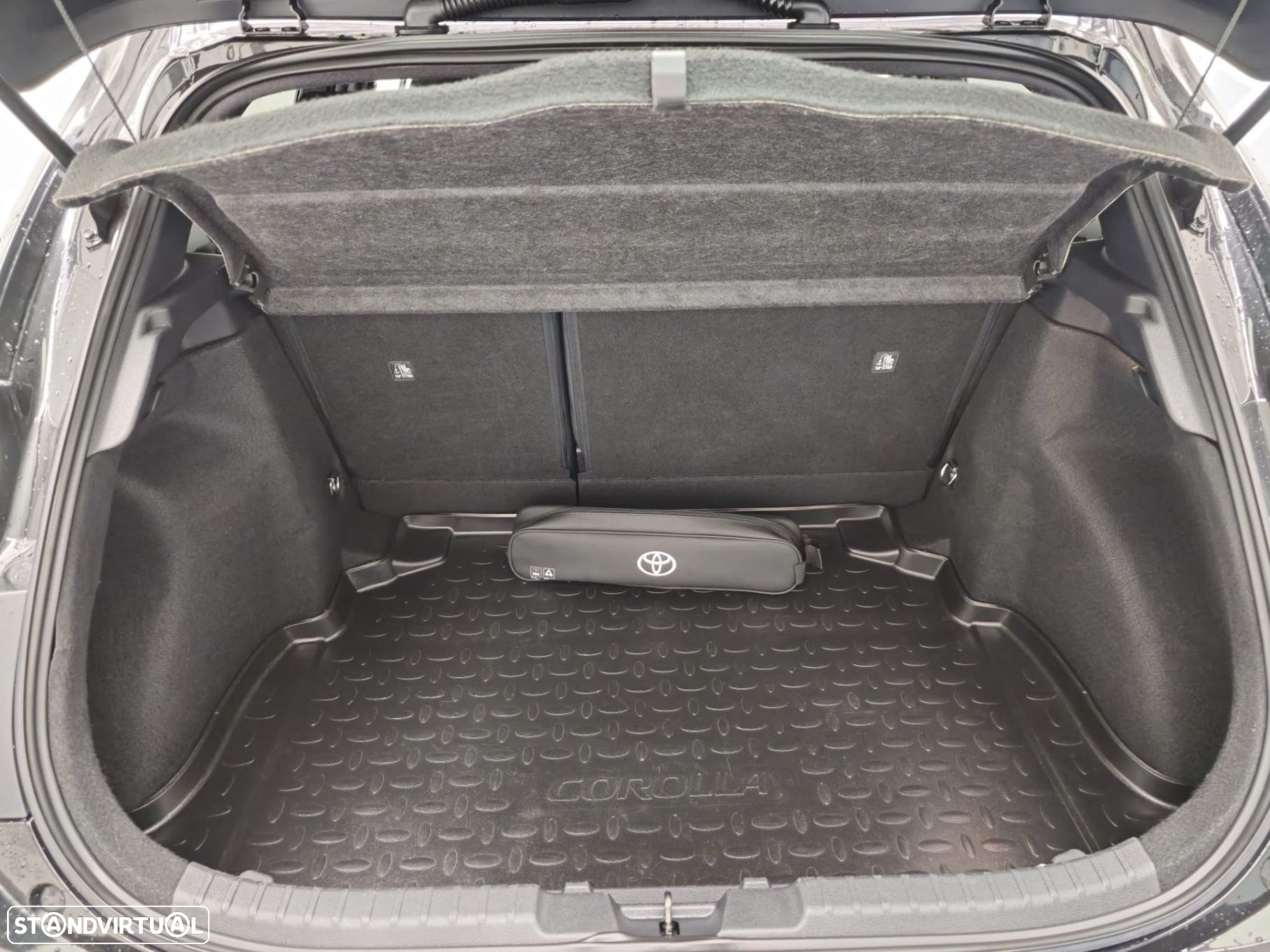 Toyota Corolla 1.8 Hybrid Comfort+P.Sport - 10