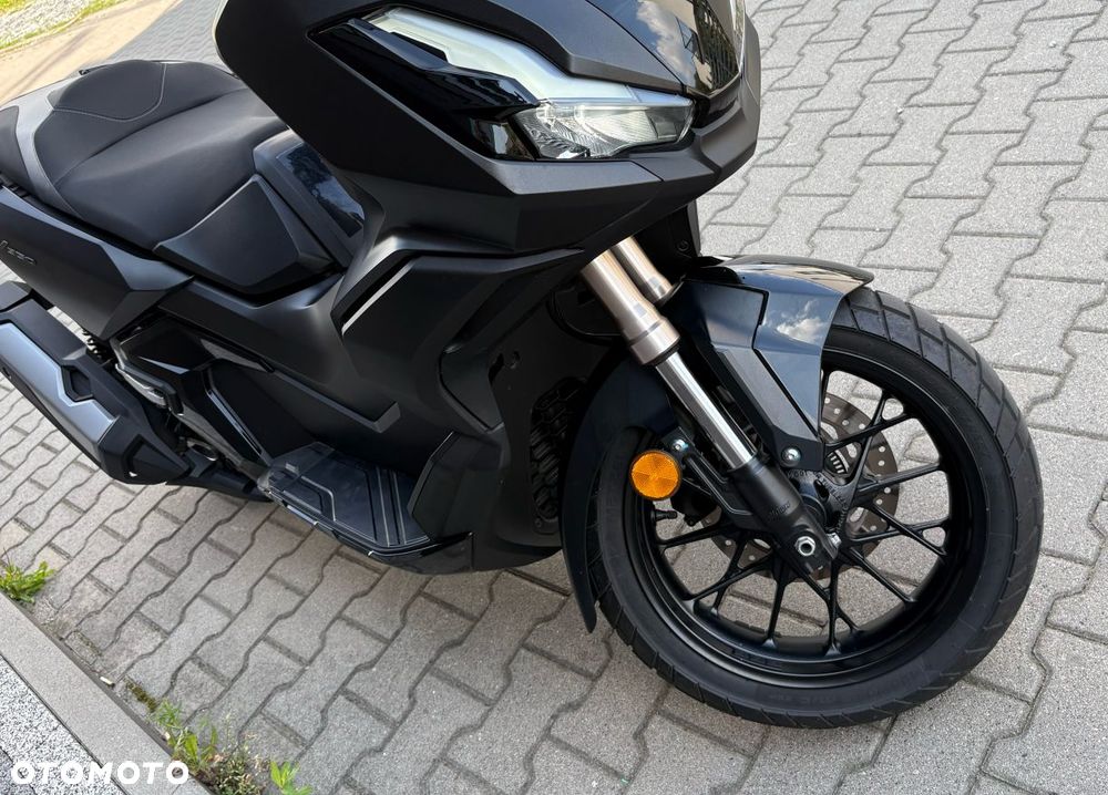 Honda ADV350 - 7