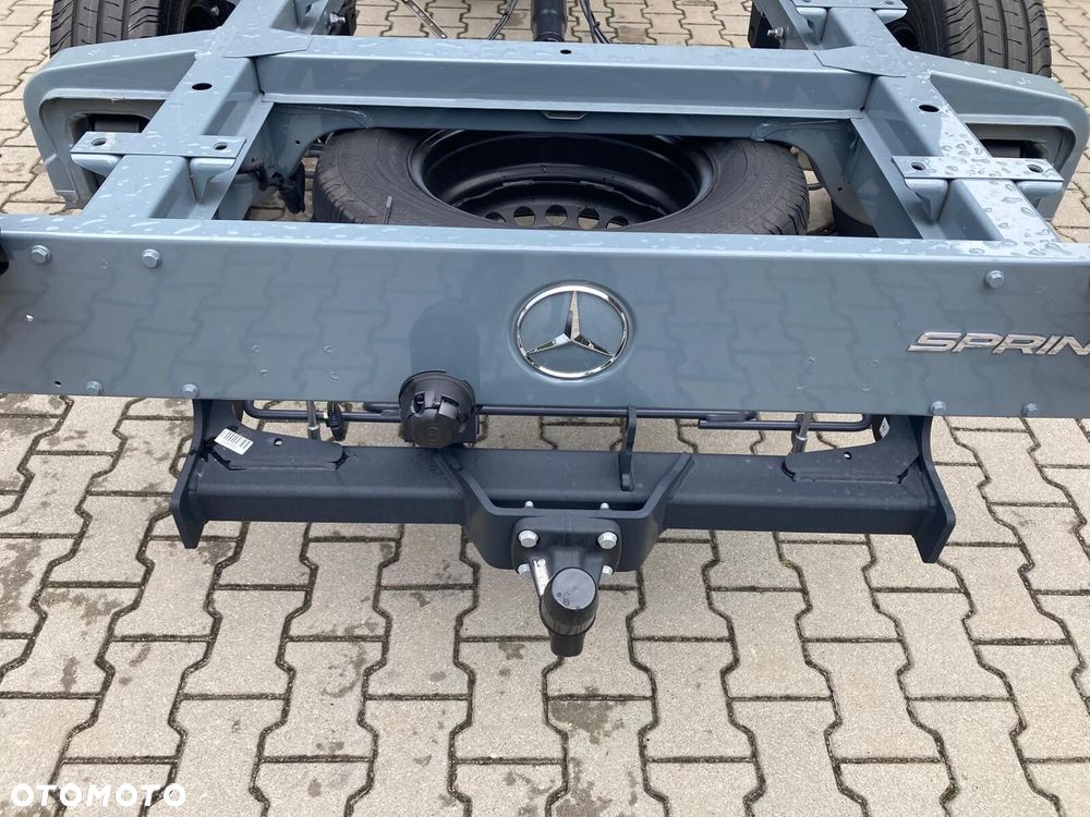 Mercedes-Benz Sprinter 317 CDI OM654 - 10