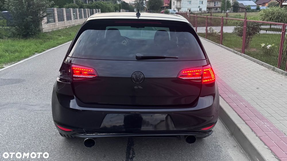 Volkswagen Golf - 14