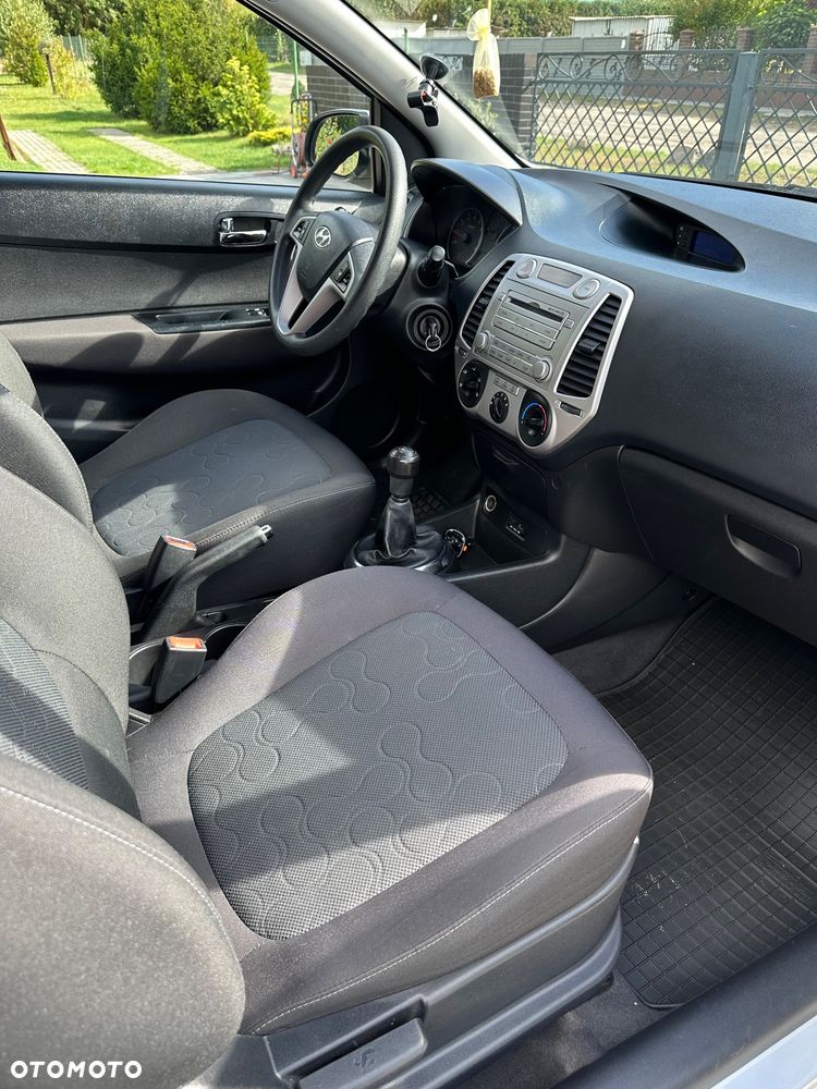 Hyundai i20 - 9