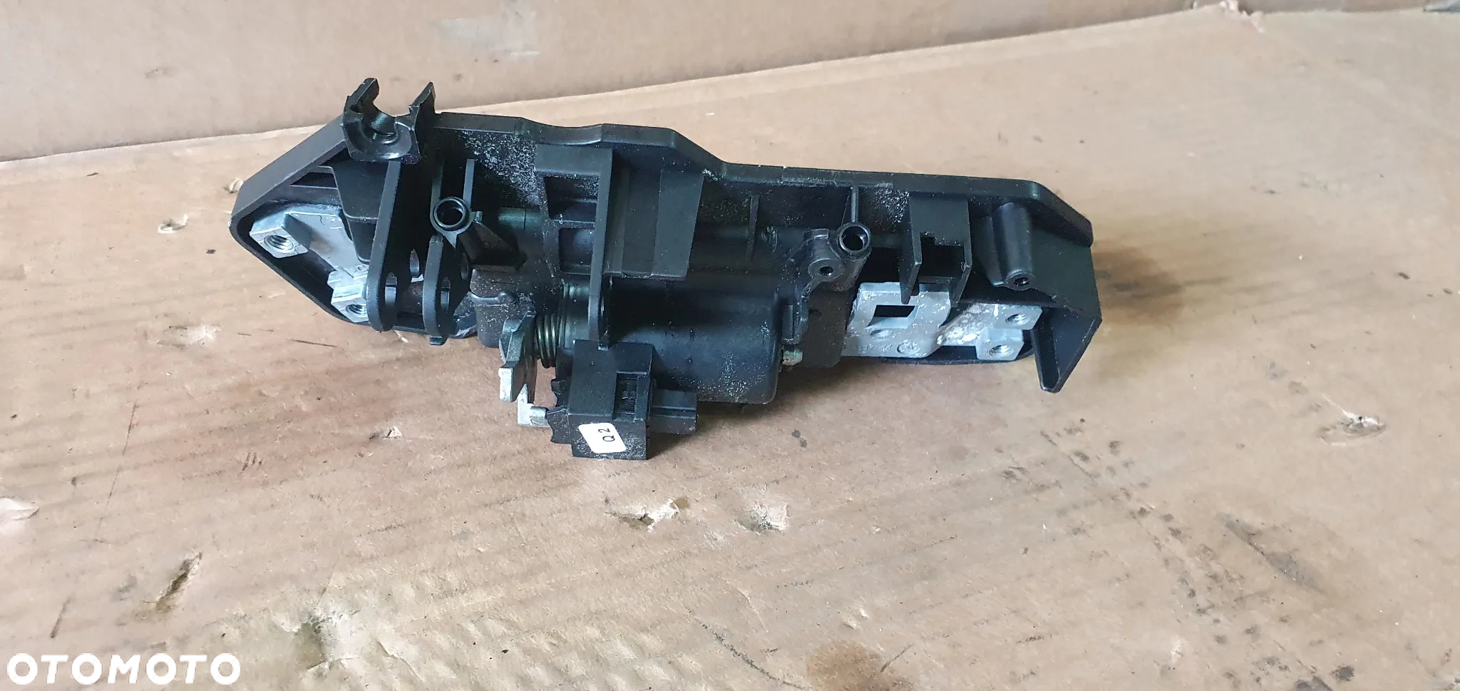 Zamek klapy bagażnika klamka mikrostyk Mercedes E-Klasa W211 A2117400693 - 5
