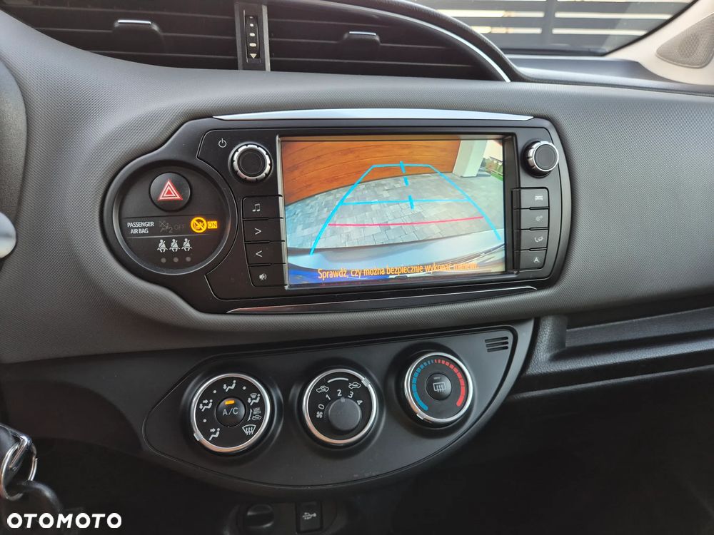 Toyota Yaris 1.33 VVT-i Lounge - 21