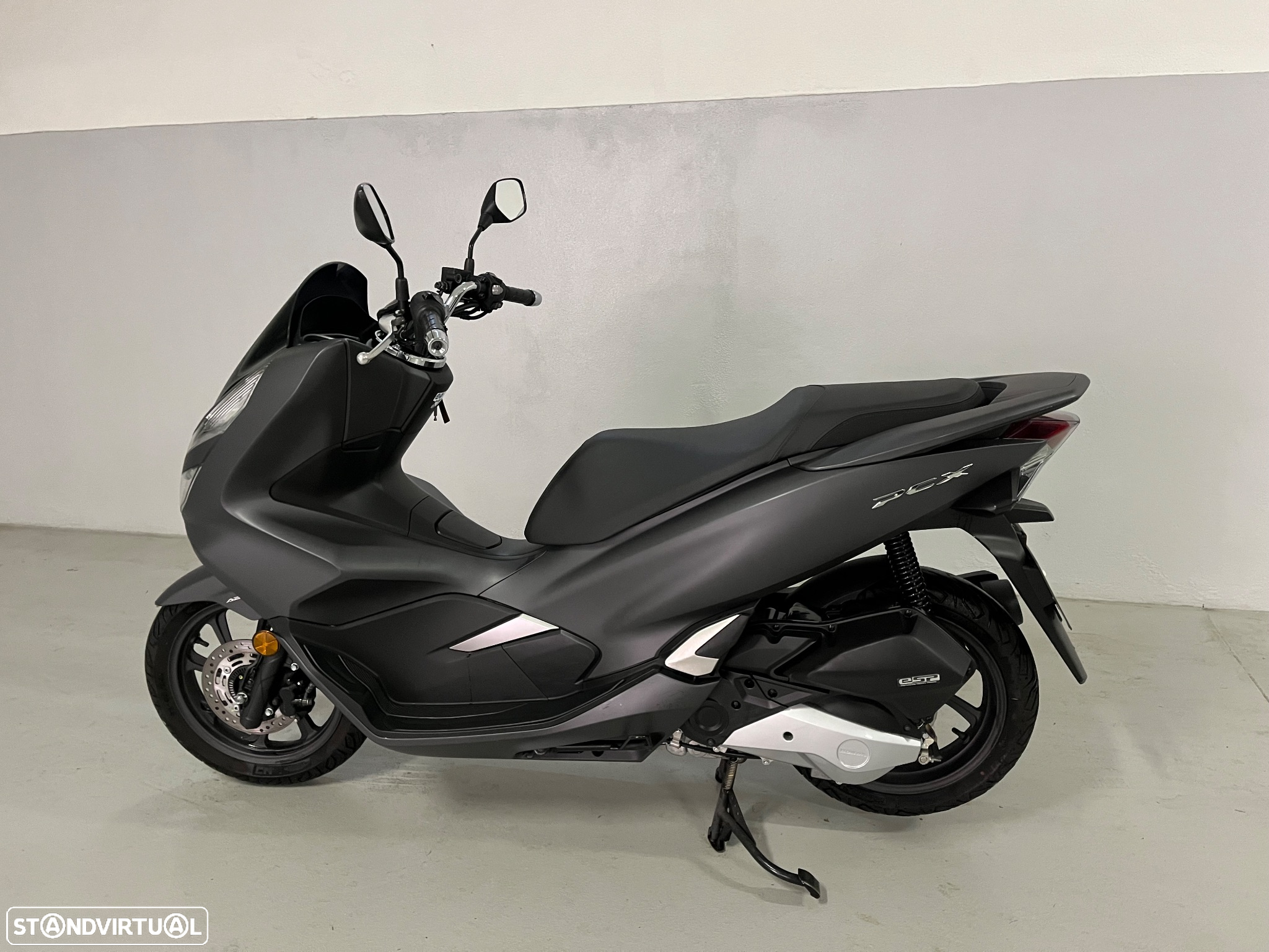 Honda PCX125 JF83 - 3