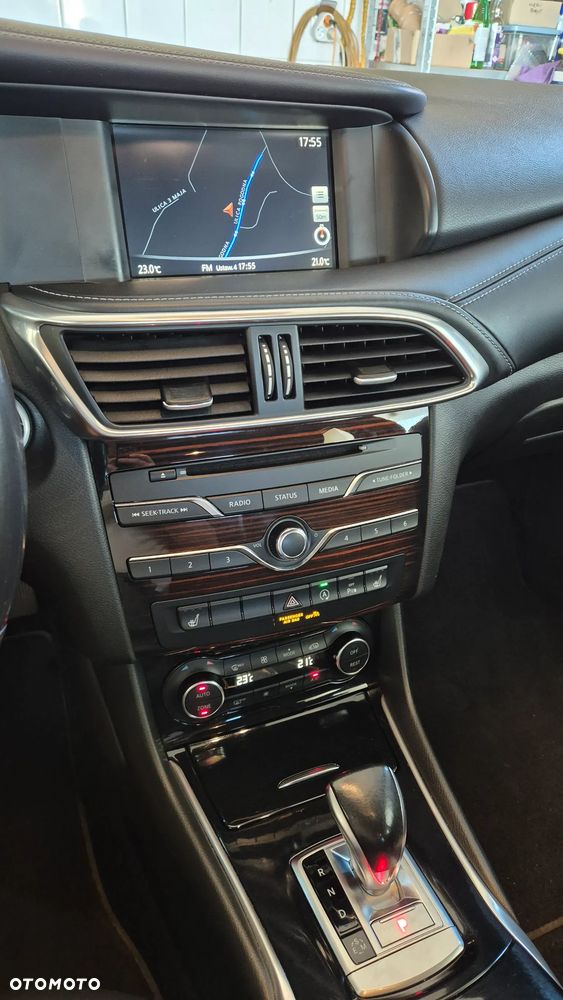 Infiniti Q30 1.6t Luxe Tech 7DCT - 6