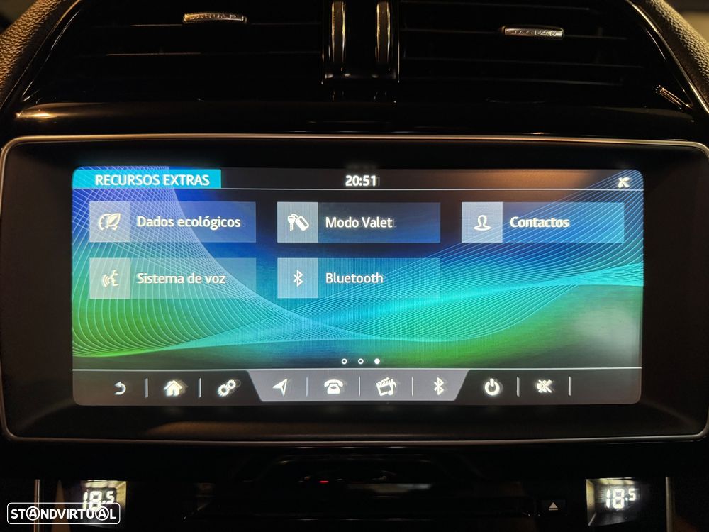 Jaguar XE 2.0 D R-Dynamic HSE - 22