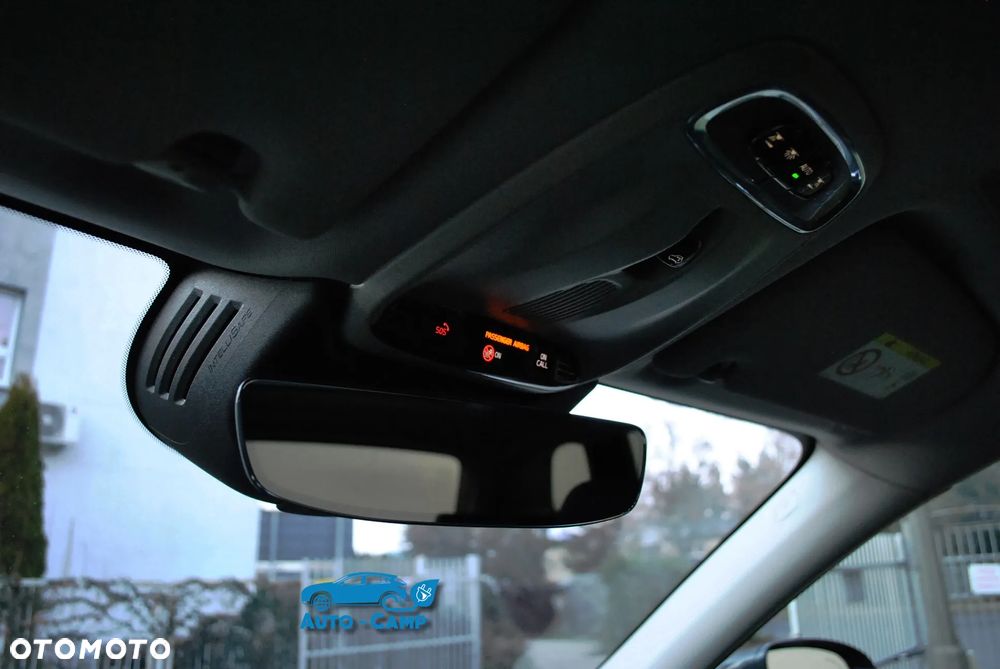 Volvo XC 60 T8 AWD Plug-In Hybrid Momentum Pro - 34