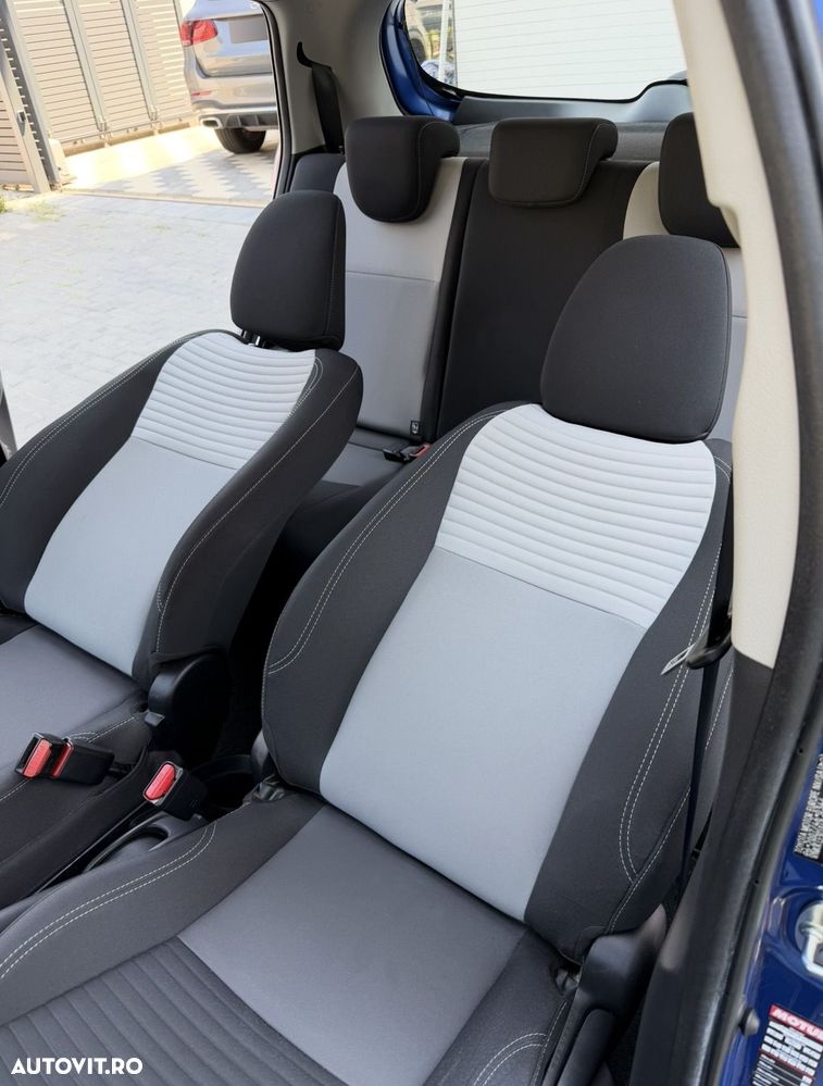 Toyota Yaris - 8