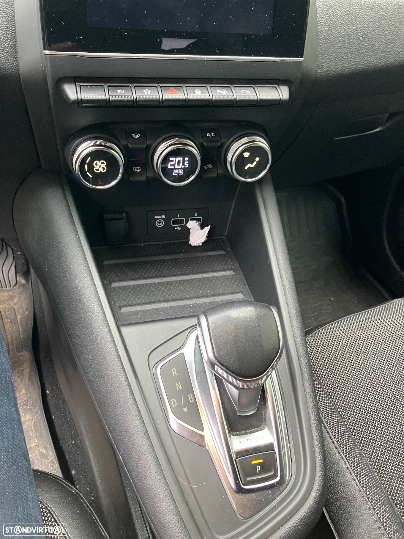 Renault Captur 1.6 E-Tech Full Hybrid Techno - 3