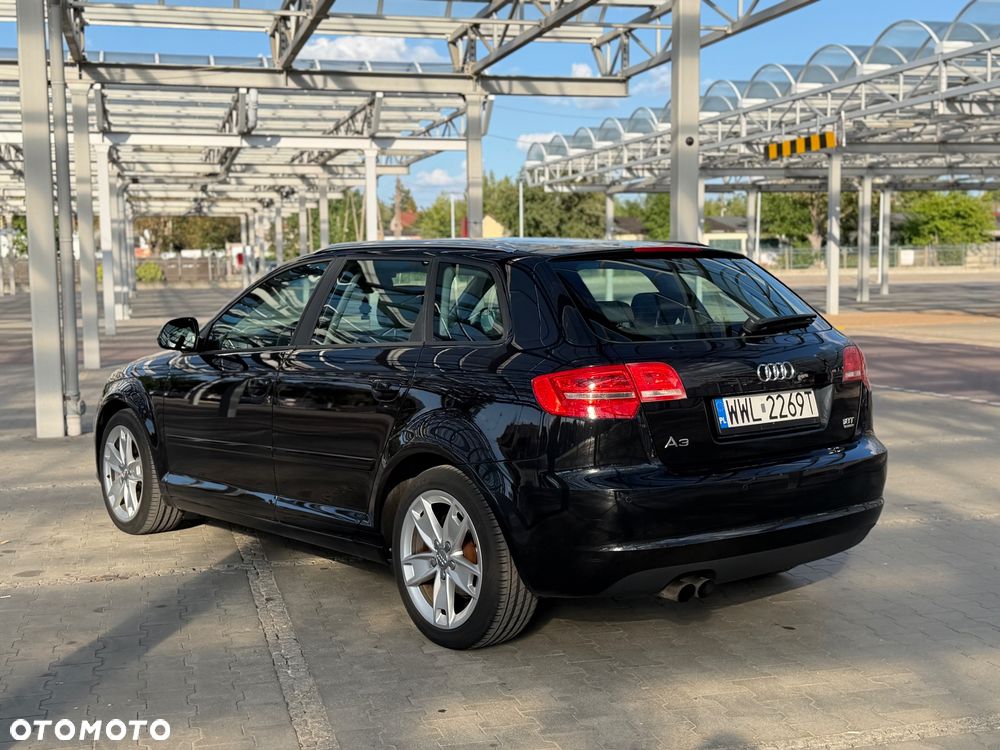 Audi A3 Sportback - 3