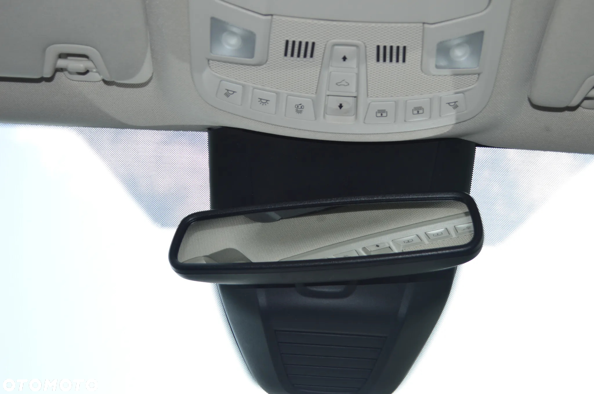 Ford Mondeo 2.0 Hybrid Vignale - 14